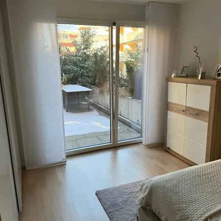 Hennu Zurich